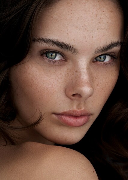 Meika Woollard photo