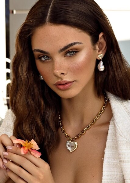 Meika Woollard photo