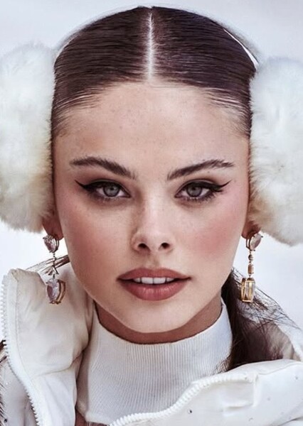 Meika Woollard photo