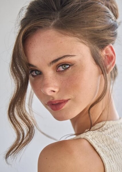 Meika Woollard photo
