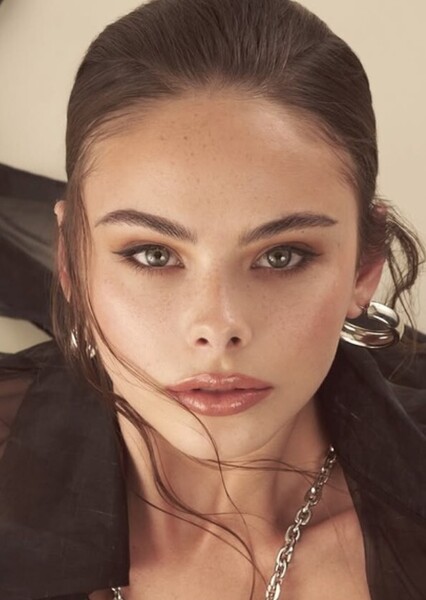 Meika Woollard photo