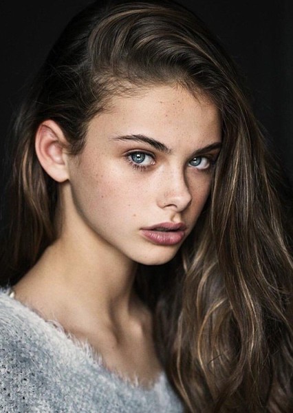 Meika Woollard photo
