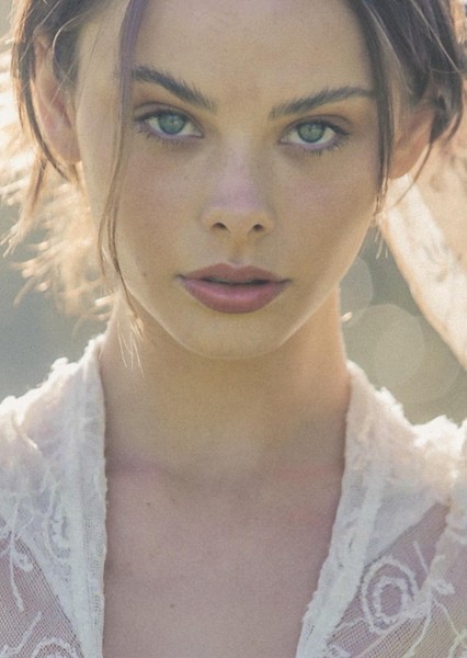 Meika Woollard photo