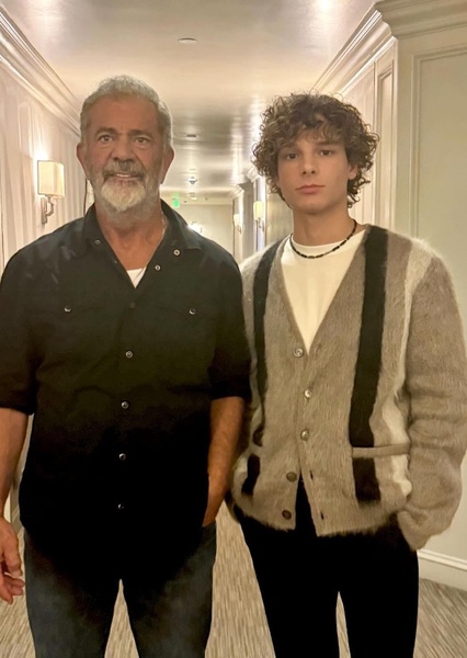 Mel Gibson and Mason Thames