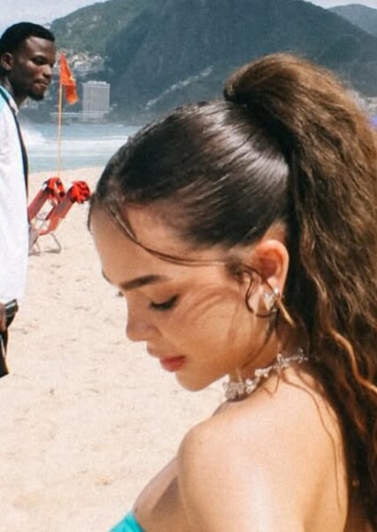 Mel Maia photo