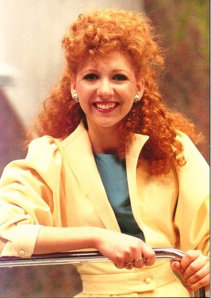 Melanie Bush photo