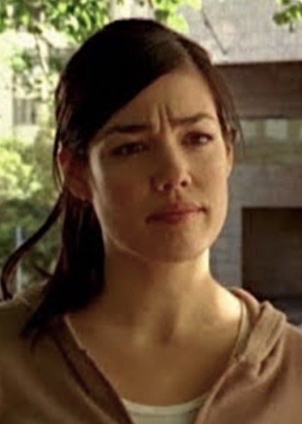 Melanie Vallejo photo