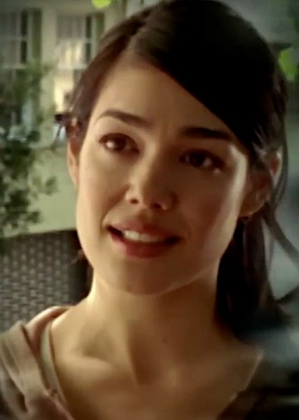 Melanie Vallejo photo