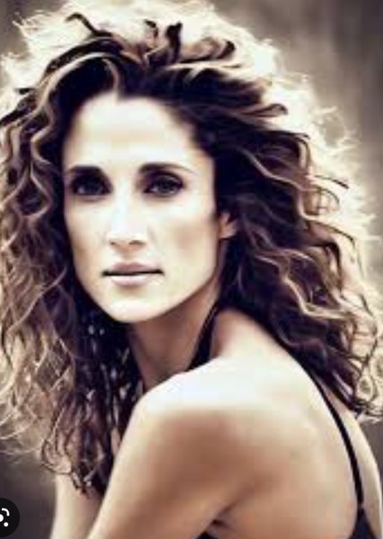 Melina Kanakaredes photo