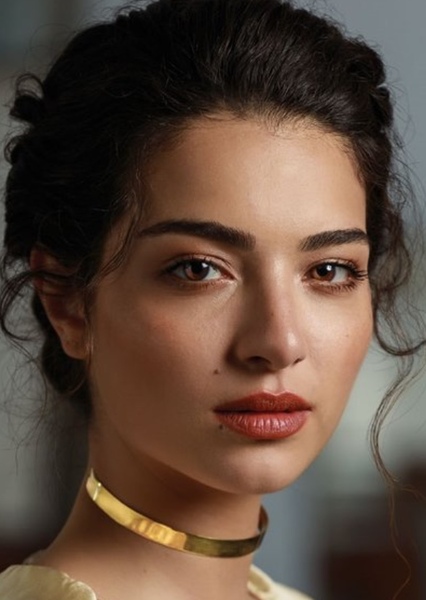 Melisa Aslı Pamuk photo
