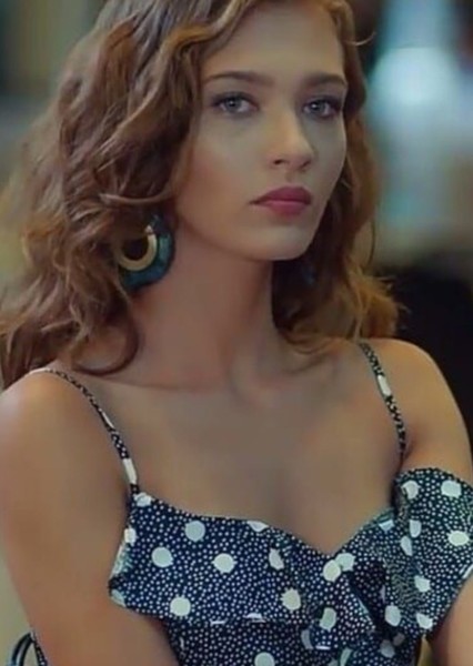 Melisa Döngel photo