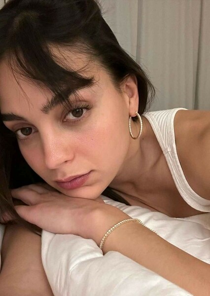 Melissa Barrera photo
