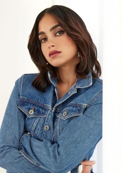 Melissa Barrera photo