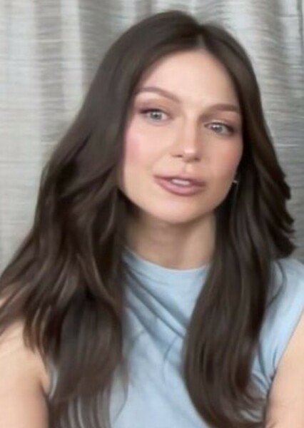 Melissa Benoist photo
