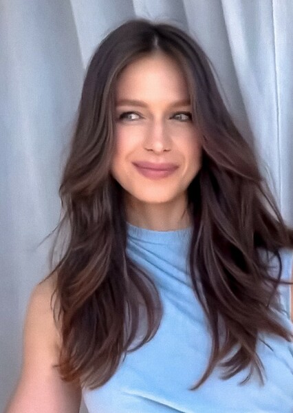 Melissa Benoist photo
