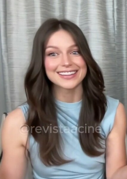 Melissa Benoist photo
