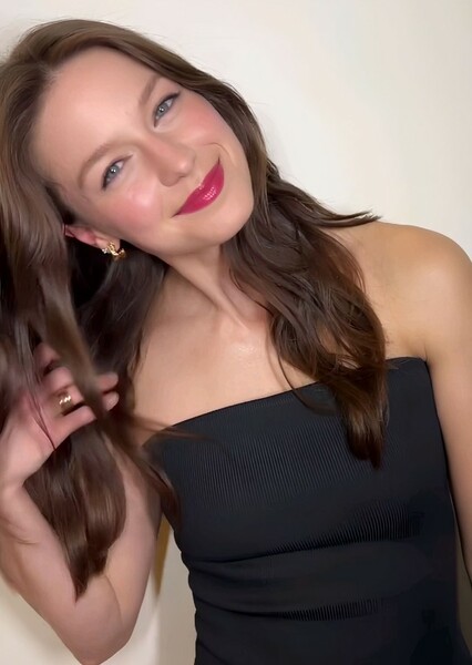 Melissa Benoist photo