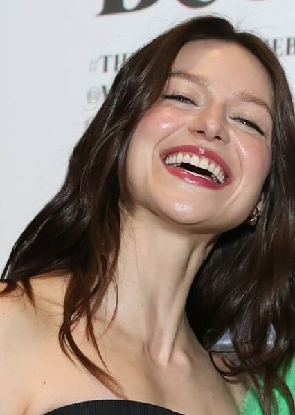 Melissa Benoist photo