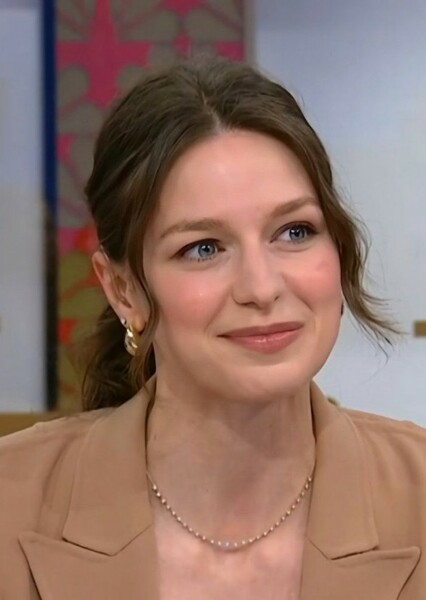 Melissa Benoist photo