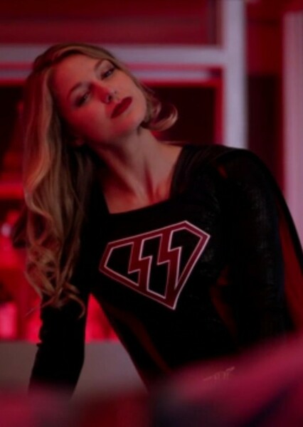 Melissa Benoist photo