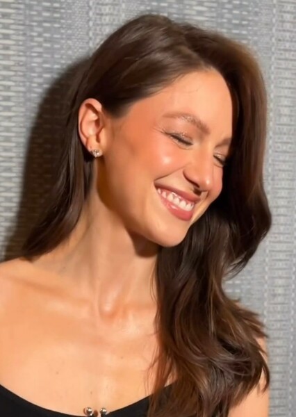 Melissa Benoist photo