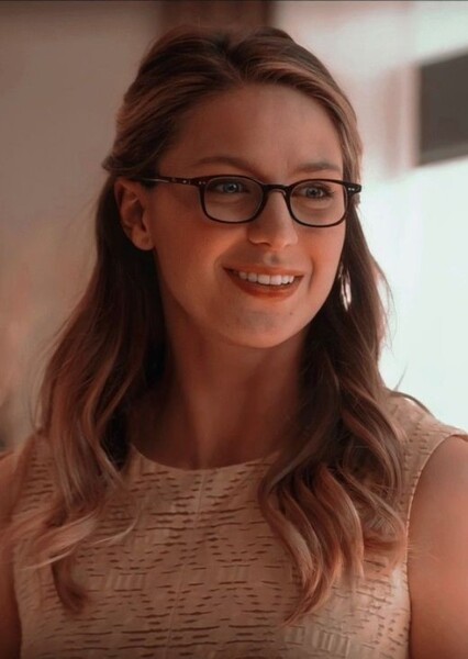 Melissa Benoist photo
