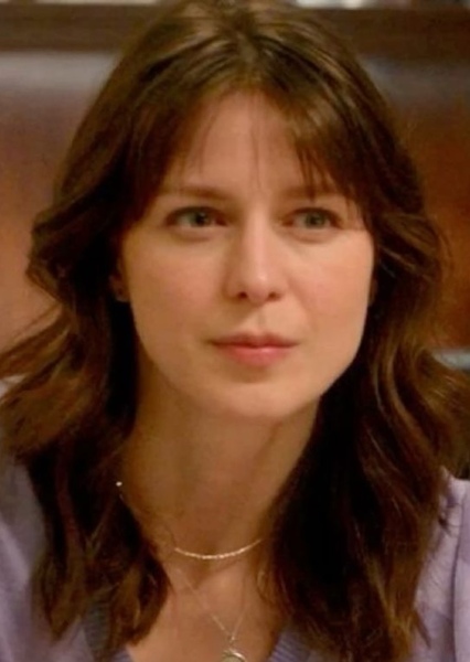 Melissa Benoist photo
