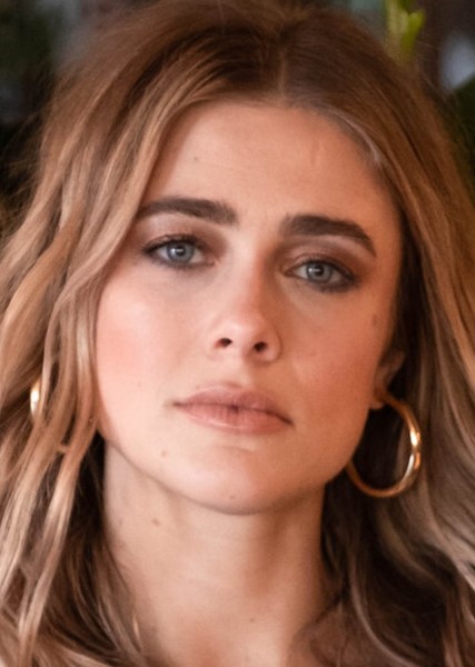 Melissa Roxburgh photo