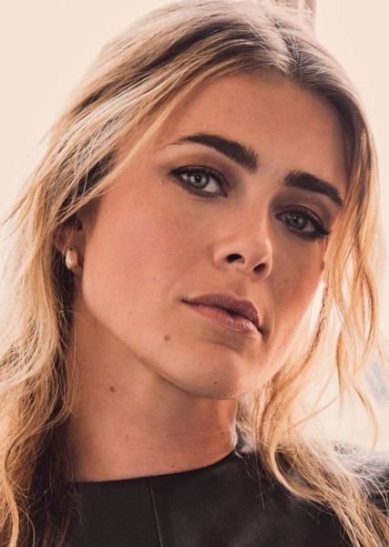 Melissa Roxburgh photo