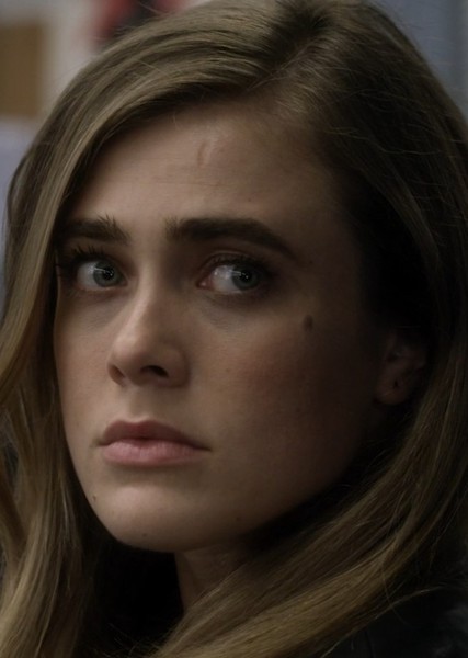 Melissa Roxburgh photo