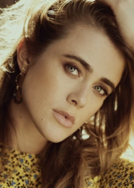 Melissa Roxburgh photo