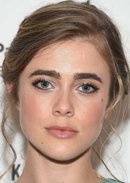 Melissa Roxburgh photo
