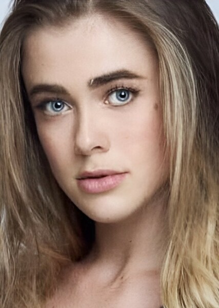 Melissa Roxburgh photo