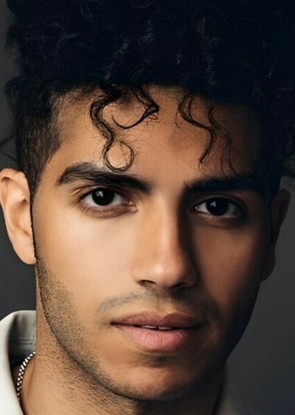 Mena Massoud photo