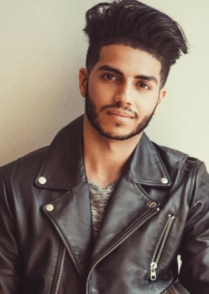Mena Massoud photo