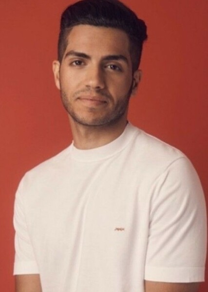 Mena Massoud photo