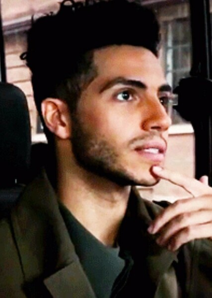 Mena Massoud photo