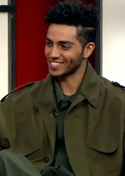 Mena Massoud photo