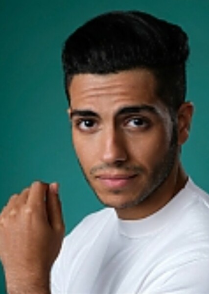 Mena Massoud photo