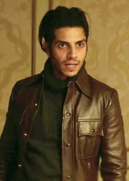 Mena Massoud photo