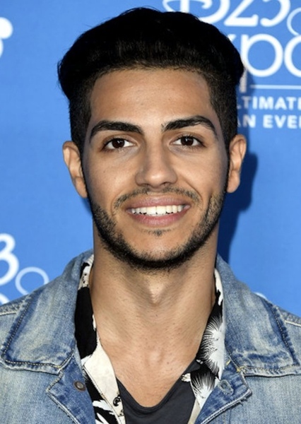 Mena Massoud photo