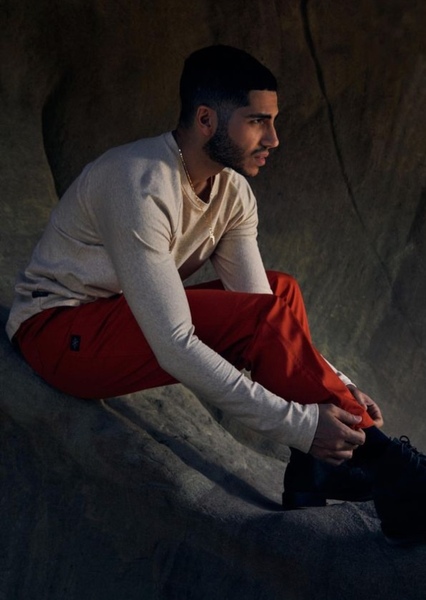 Mena Massoud photo