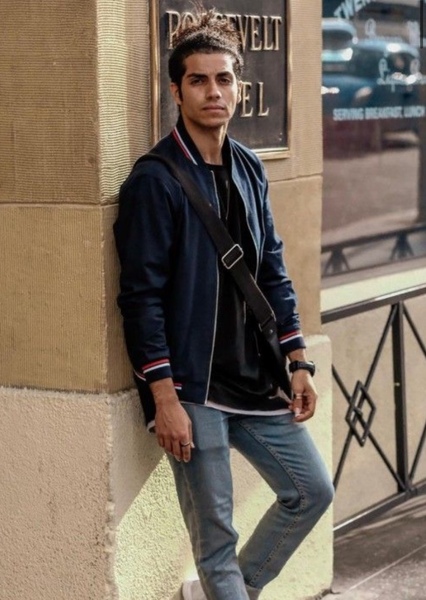 Mena Massoud photo