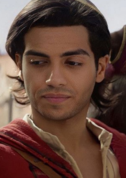 Mena Massoud photo