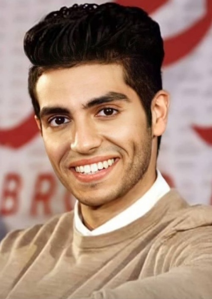 Mena Massoud photo