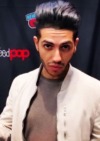 Mena Massoud photo