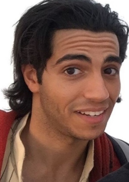 Mena Massoud photo