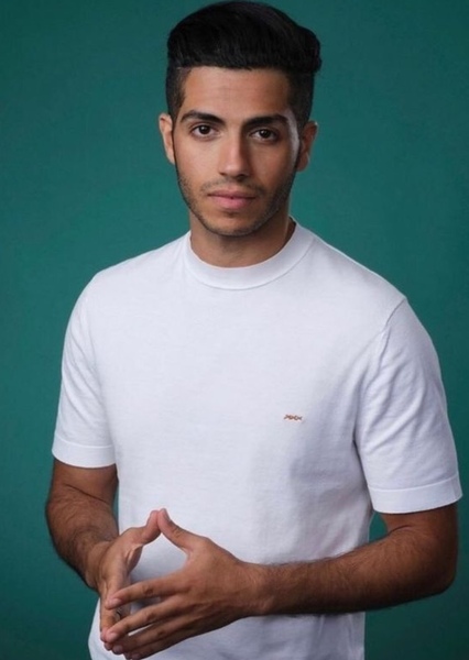 Mena Massoud photo