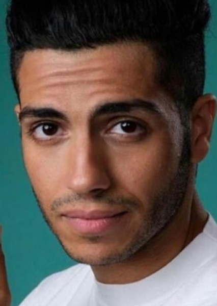 Mena Massoud photo