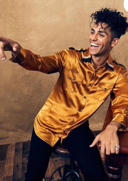 Mena Massoud photo